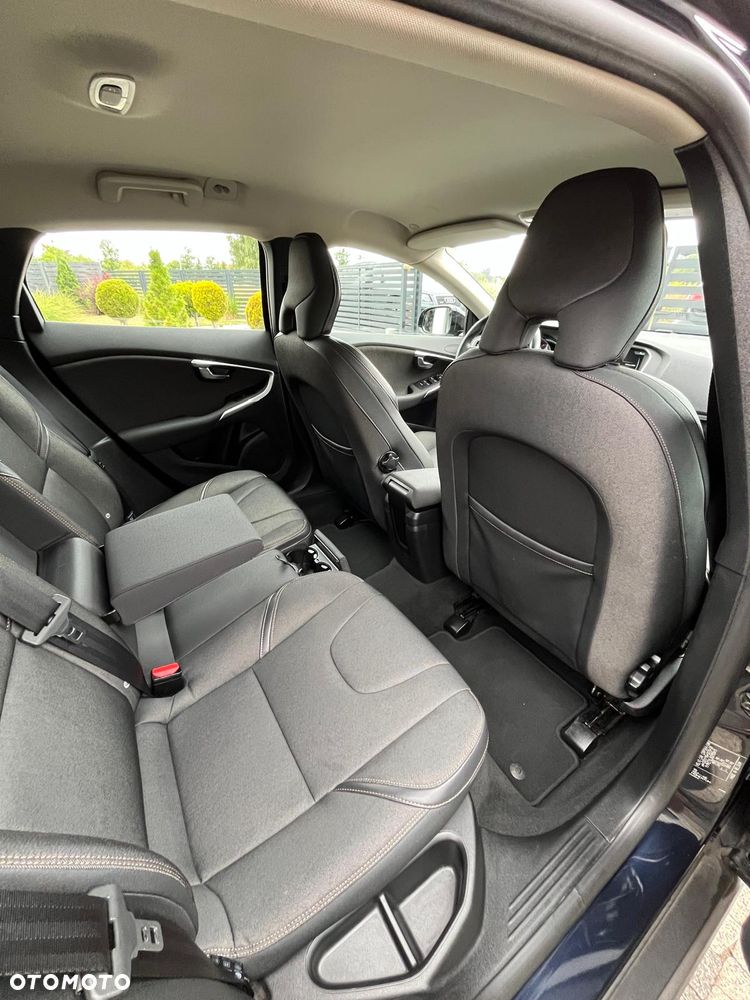 Volvo V40 Cross Country D3 Geartronic Momentum - 28