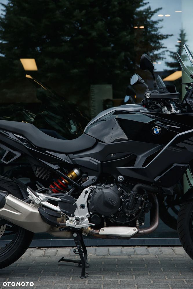 BMW F - 6