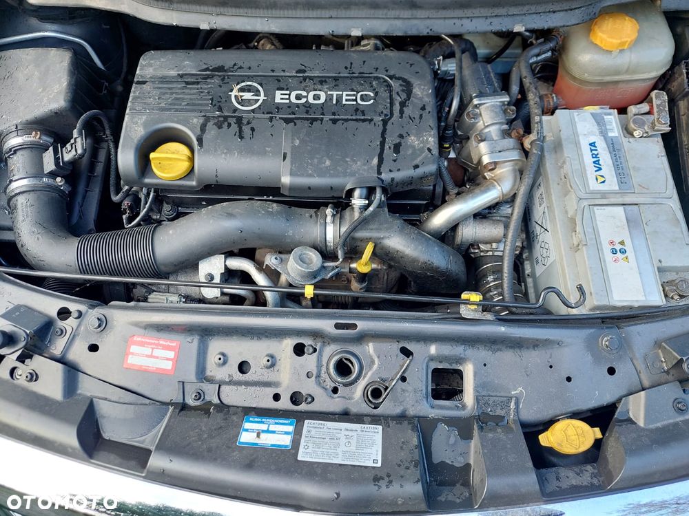 Opel Zafira - 11