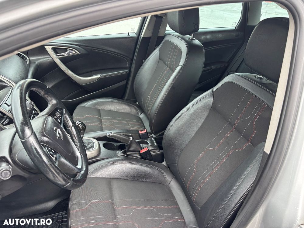 Opel Astra 1.7 CDTI DPF 150 Jahre - 12