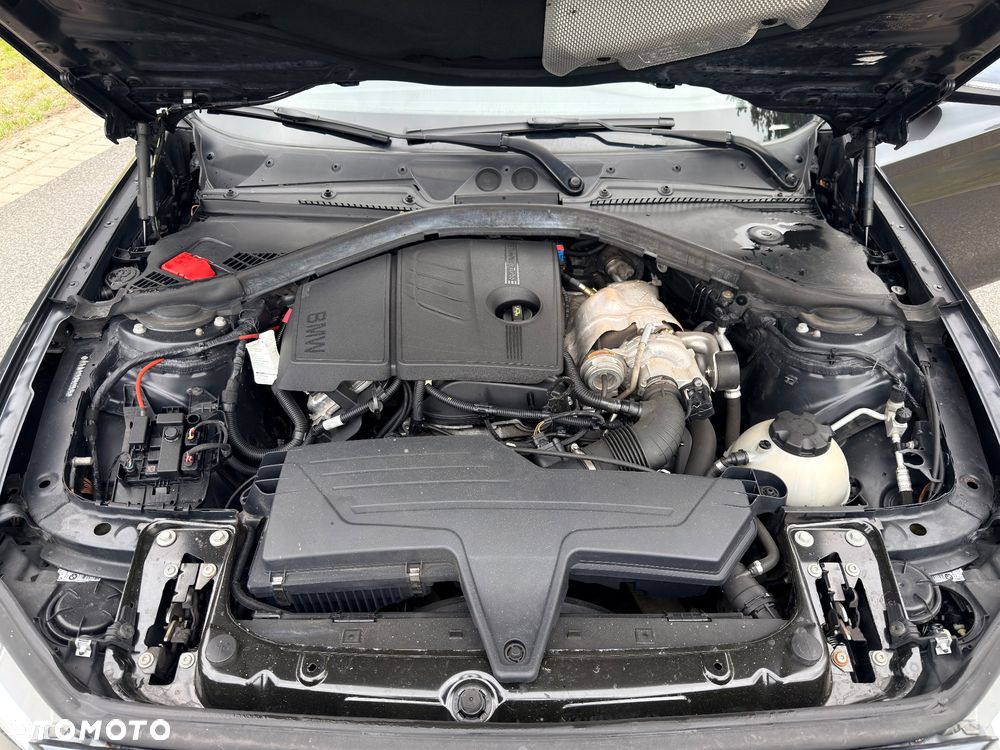 BMW Seria 1 118i Sport Line - 34