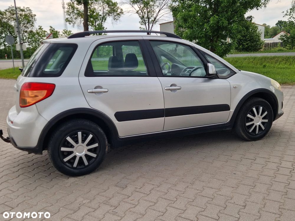 Suzuki SX4 - 8