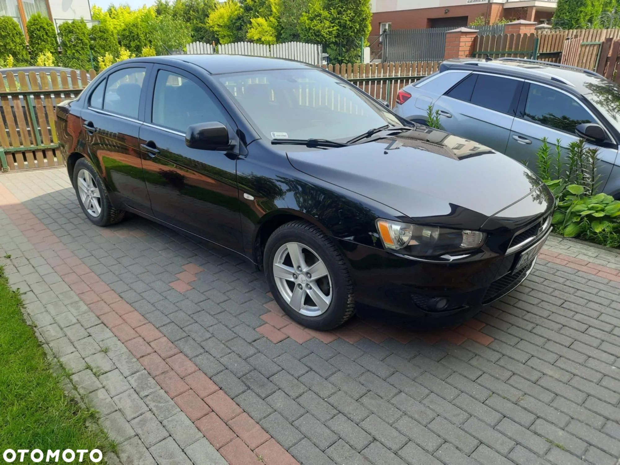 Mitsubishi Lancer - 1