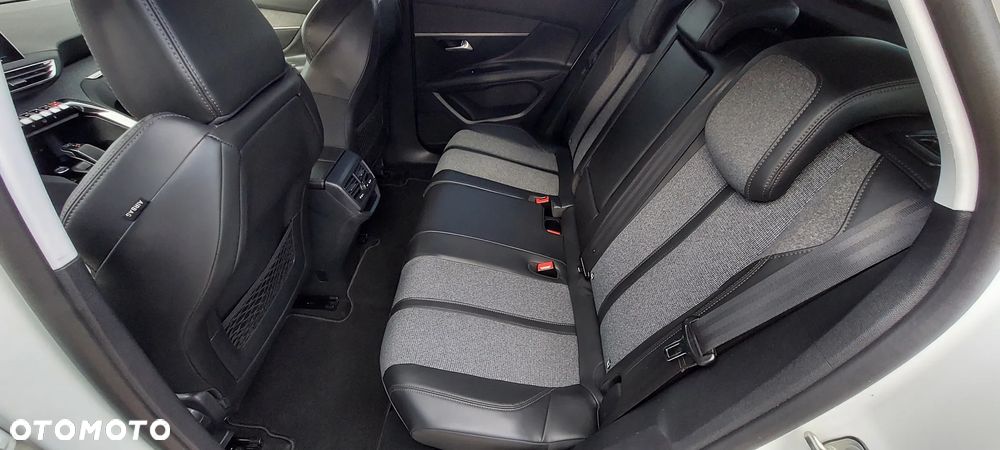 Peugeot 3008 HDi FAP 115 EGS6 Stop&Start Business-Line - 21