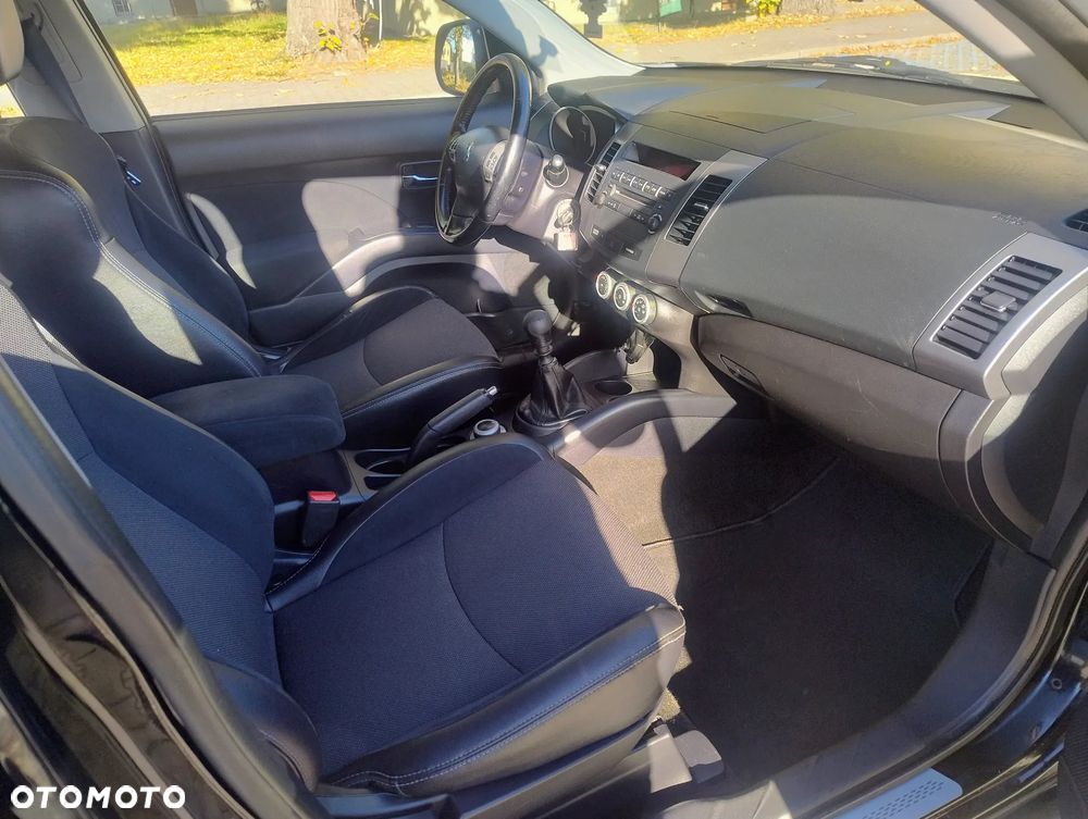 Peugeot 4007 HDI FAP 7-Sitzer Active - 13