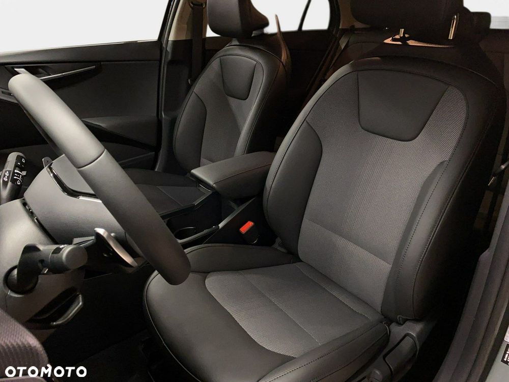 Kia Niro - 33