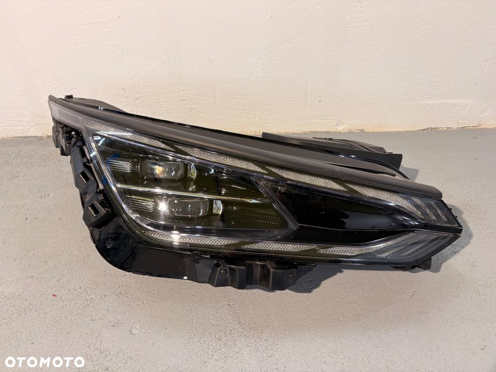 Lampa Reflektor Prawe KIA EV6 idealna - 1