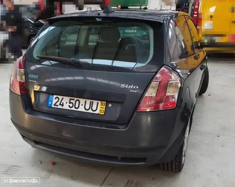 Fiat Stilo 1.6 16V Dynamic Sport - 4