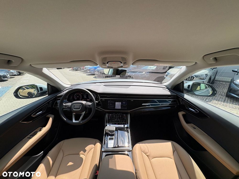 Audi Q8 - 14