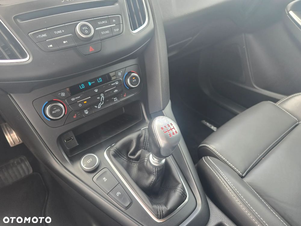 Ford Focus - 19