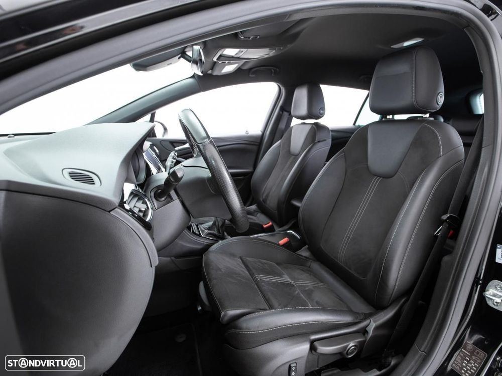 Opel Astra Sports Tourer 1.5 D Ultimate S/S — fotografia 7