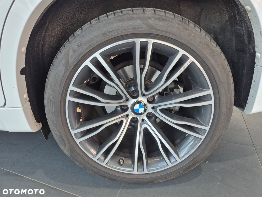 BMW X6 xDrive30d - 16