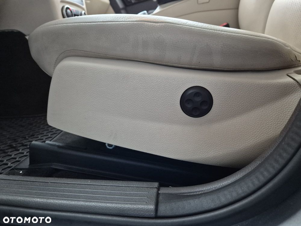 Mercedes-Benz GLK 350 4-Matic - 17