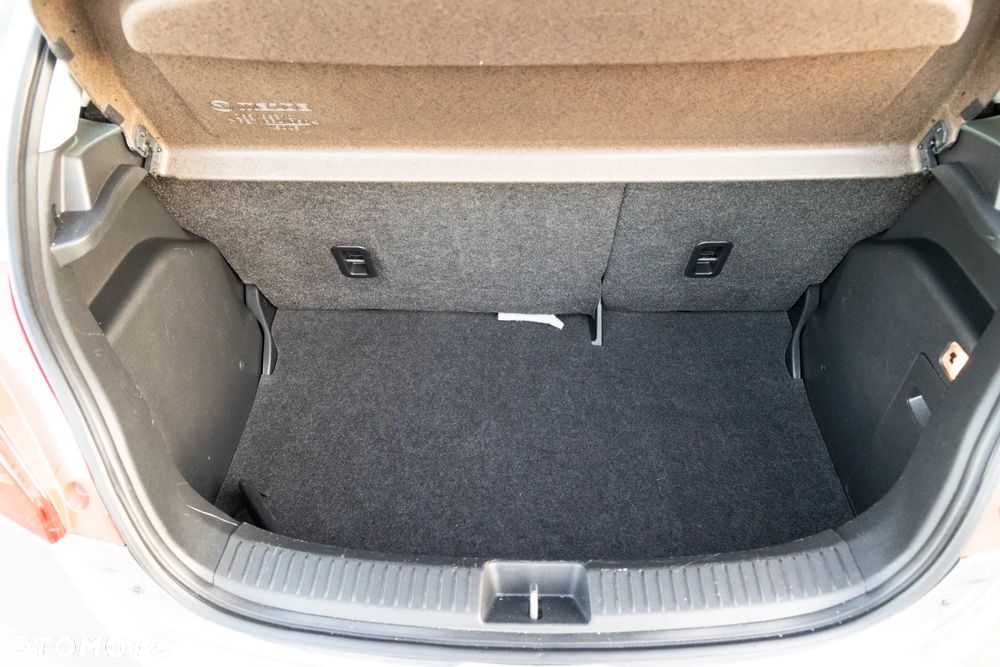 Mazda 2 1.3 Exclusive - 22