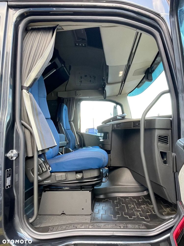 Volvo FH 460 I SAVE GLOBETROTTER - 13