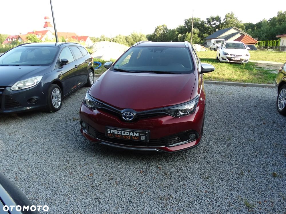 Toyota Auris - 1