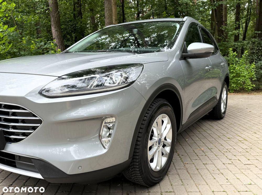 Ford Kuga 1.5 EcoBoost FWD Titanium - 4