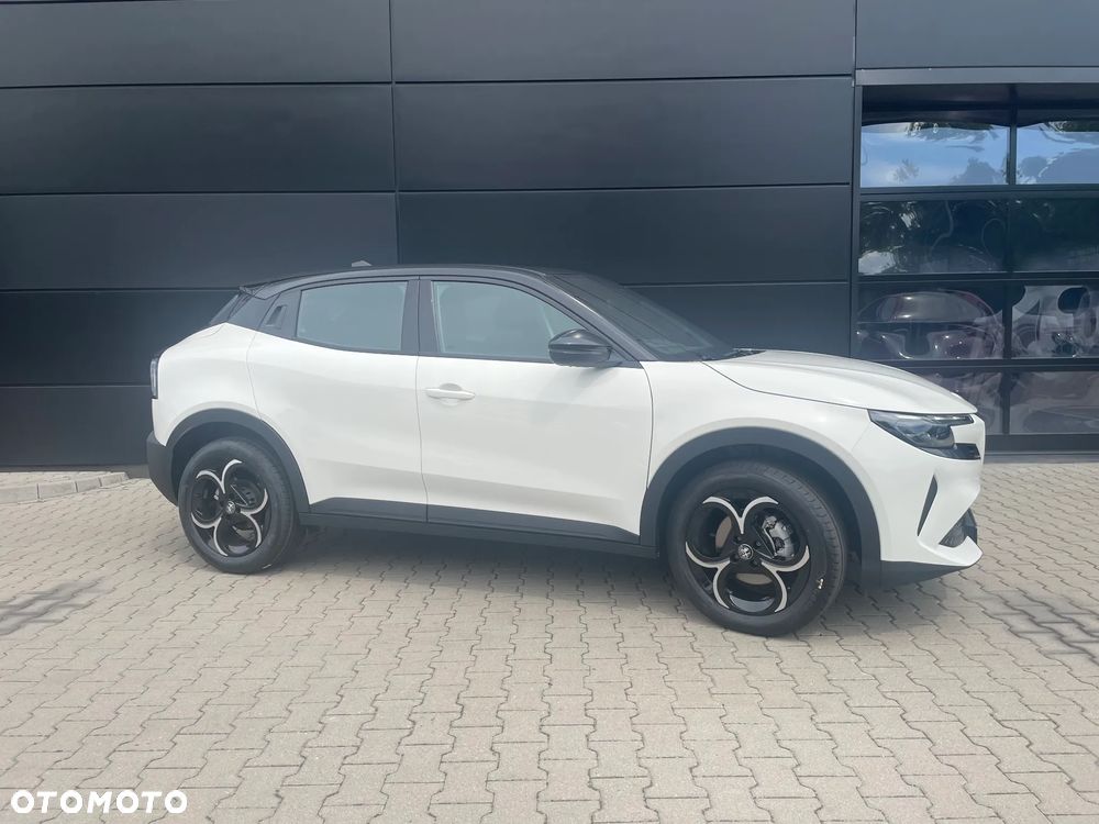 Alfa Romeo Junior 1.2 mHEV Ibrida eDCT - 4