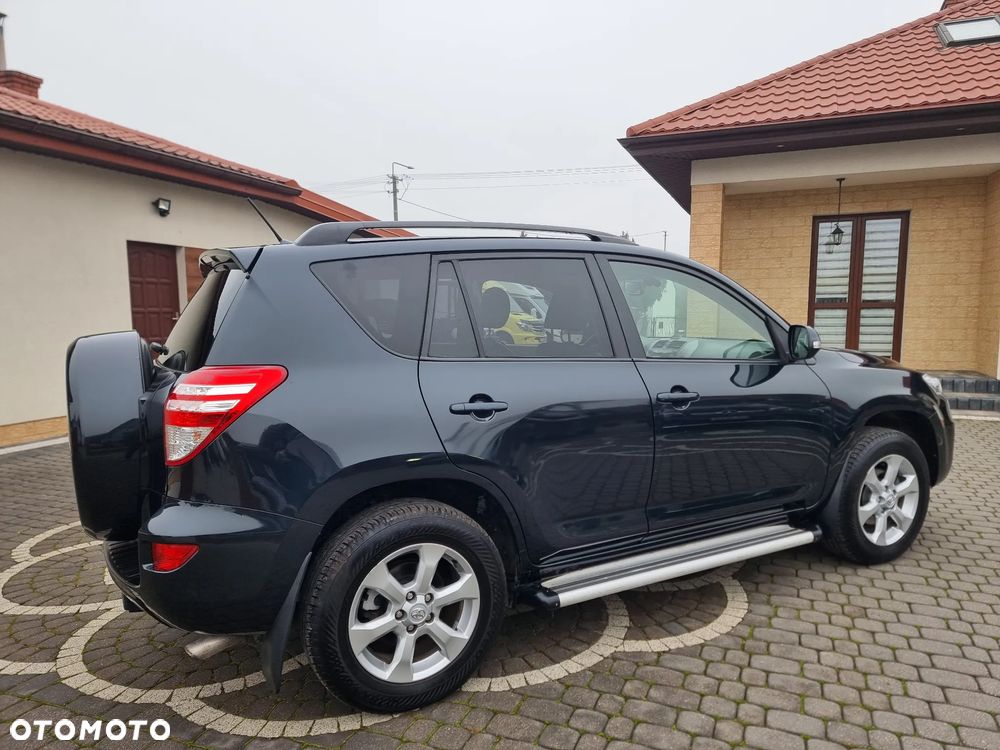 Toyota RAV4 2.2 D-4D Premium - 28