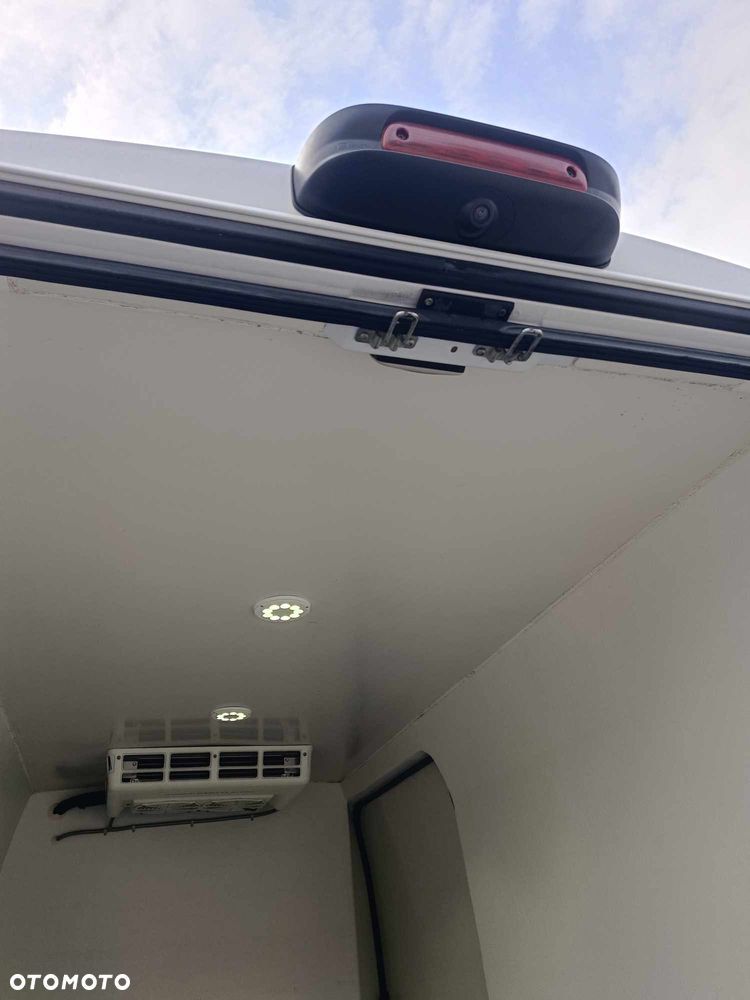 Fiat Ducato Chlodnia L3H2 Salon Polska 2.3 Iveco Mega Stan Ledy Kamera Wzmacniany na 16 - 17