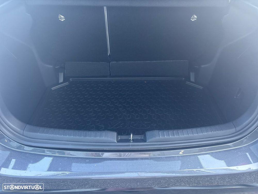 Toyota Yaris 1.5 HDF Luxury - 19