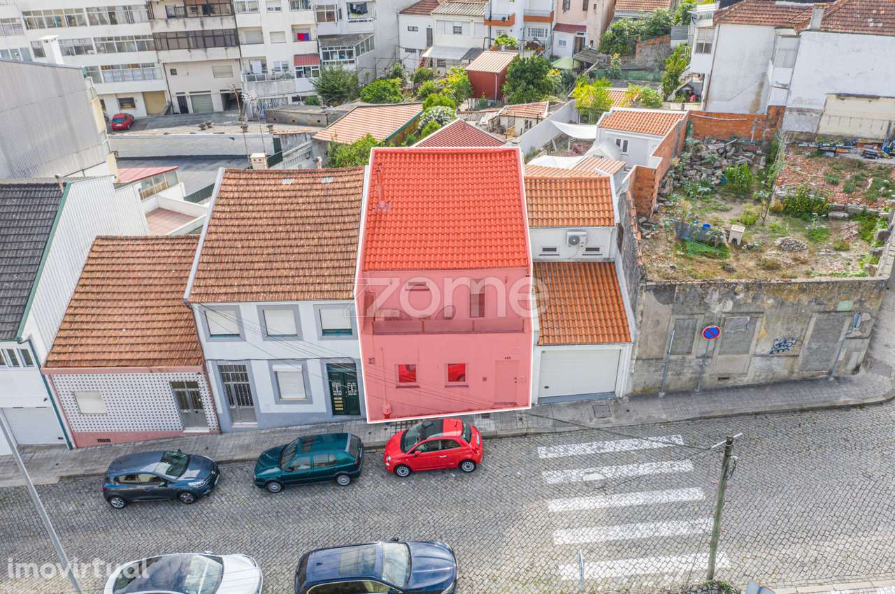 Moradia T3 com terraço e jardim com piscina| Campanhã, Porto - Grande imagem: 3/18