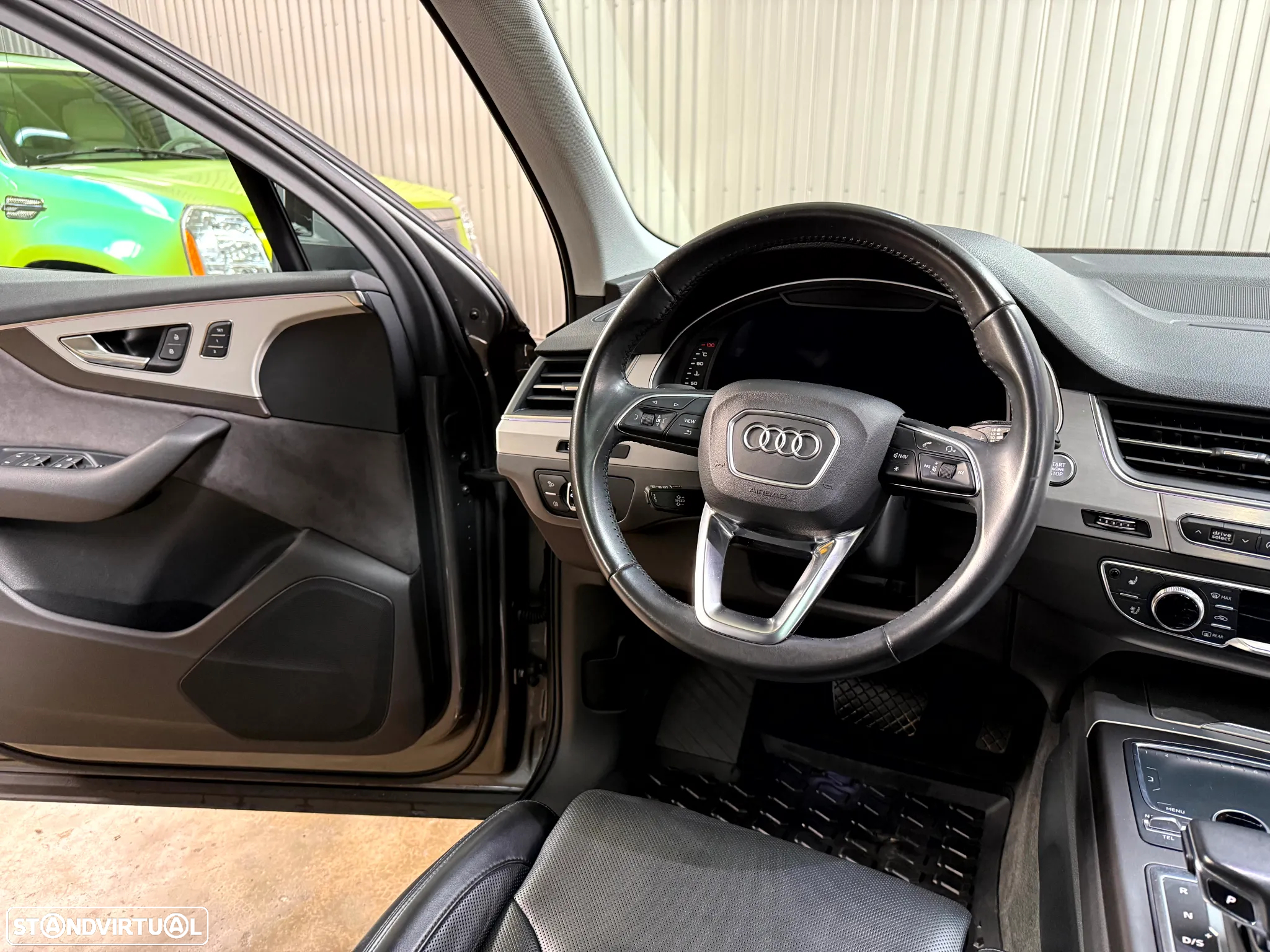 Audi Q7 3.0 TDI quattro S-line Tiptronic 7L - 28