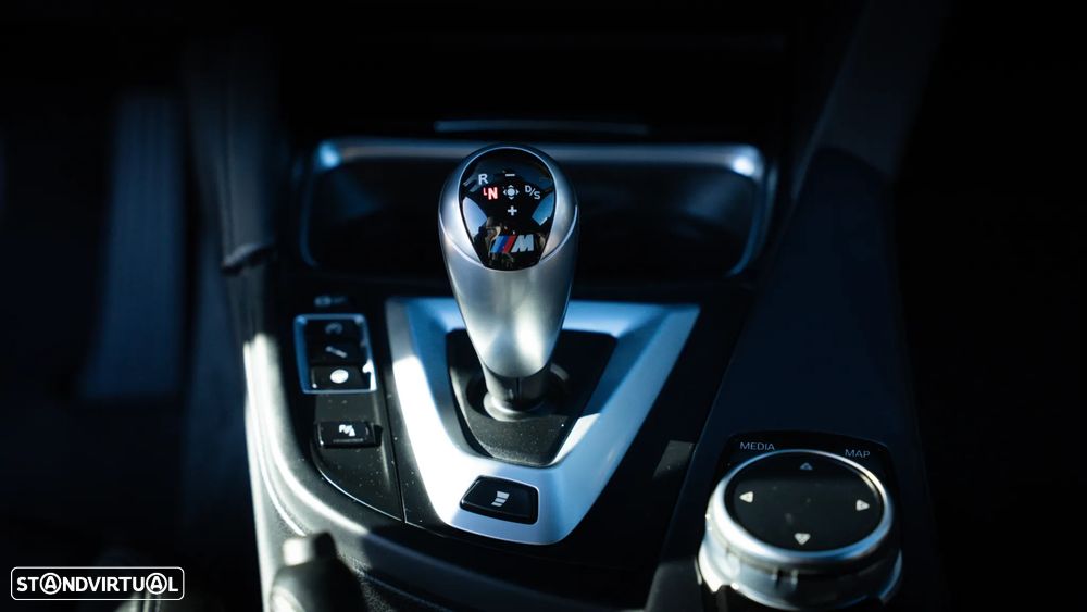 BMW M4 Coupe DKG Competition - 44