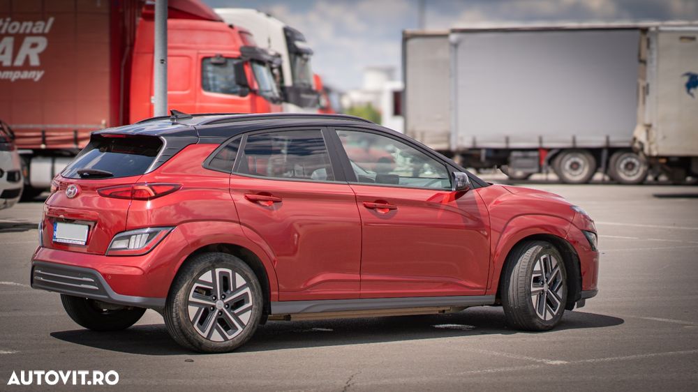 Hyundai KONA - 15