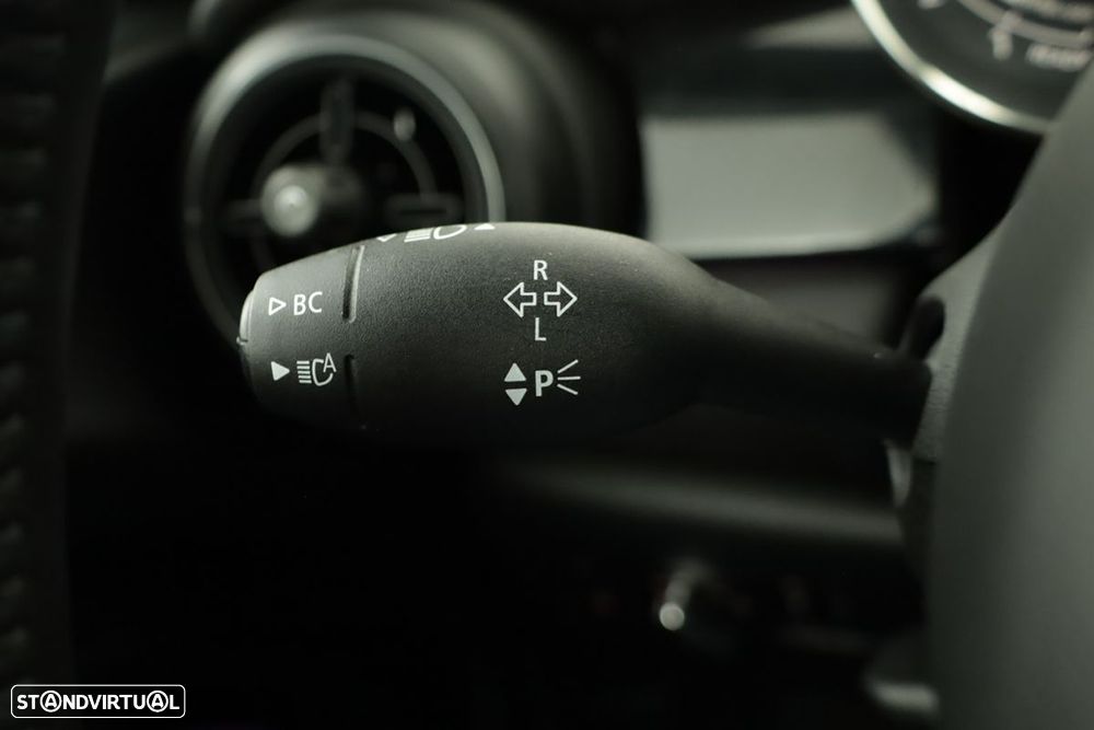MINI 5 Portas Cooper Premium Classic Auto - 21