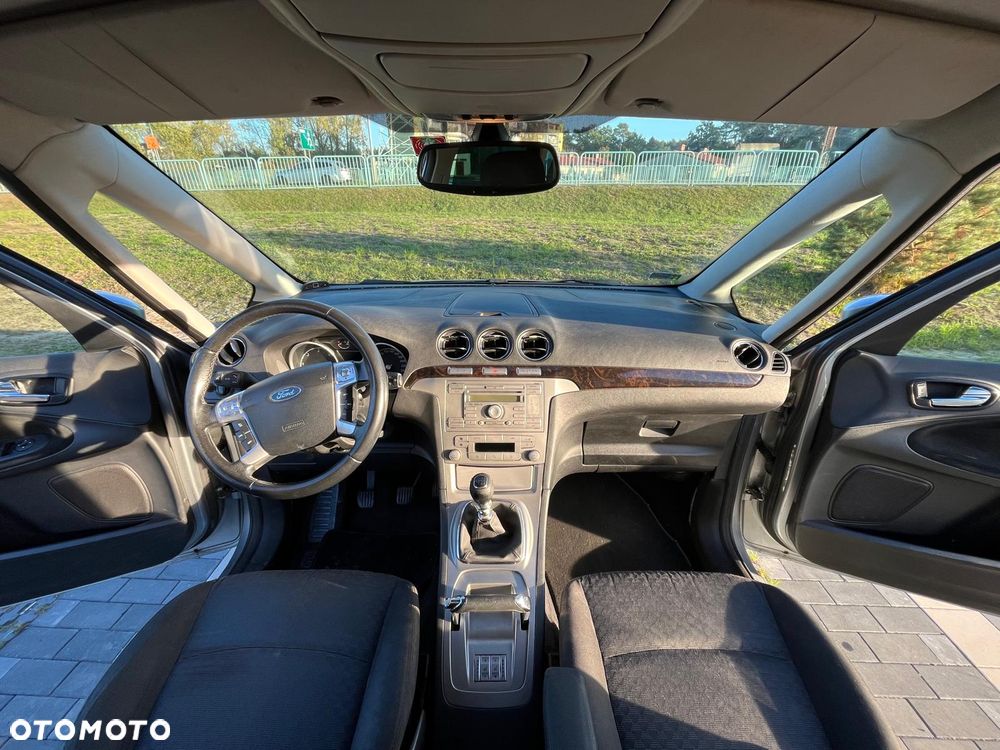 Ford Galaxy 2.0 TDCi Ghia - 7
