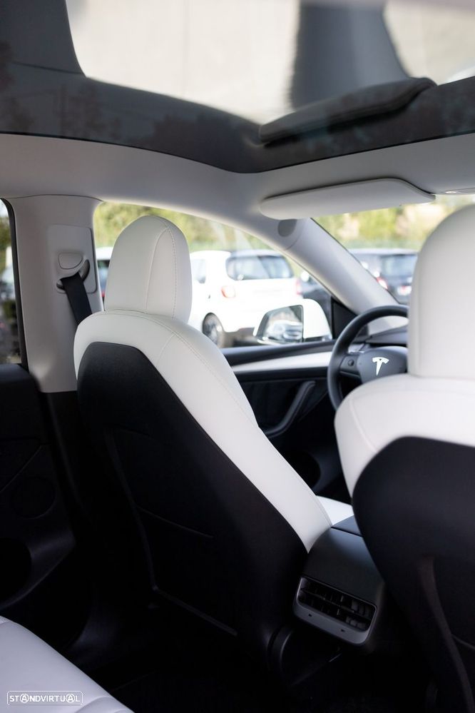 Tesla Model Y Long Range Tração Integral - 29
