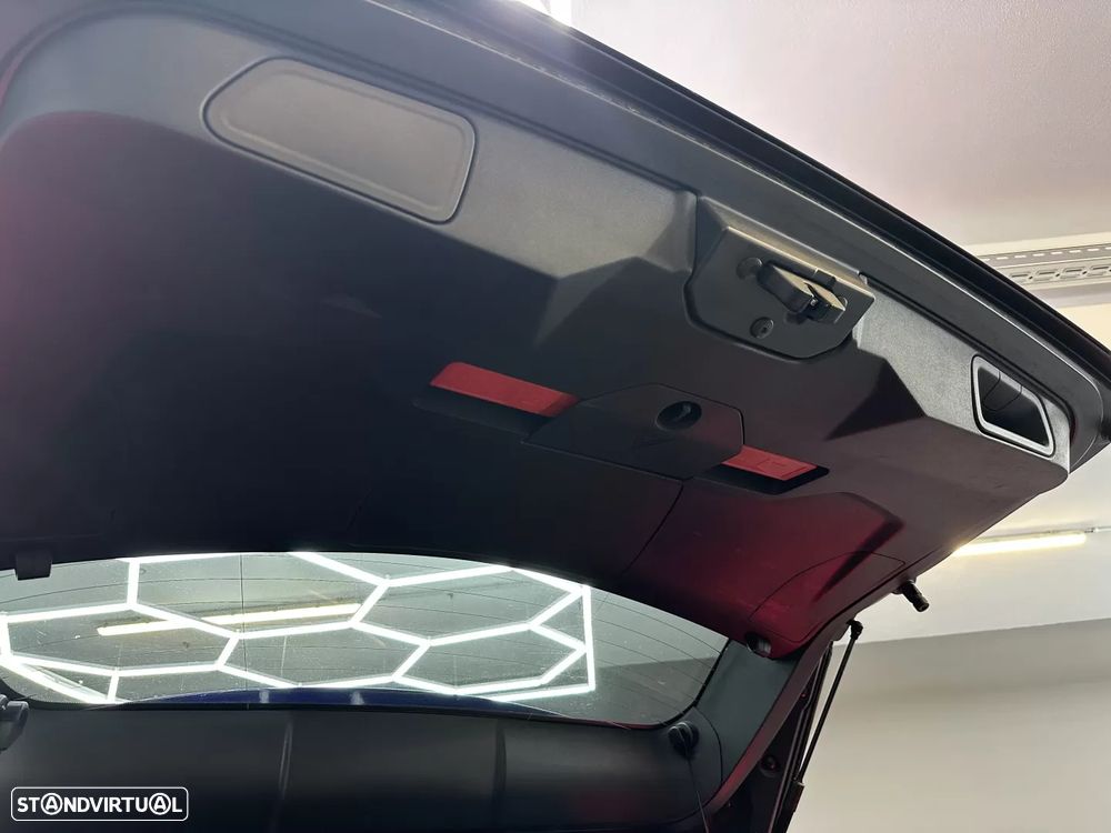 Peugeot 3008 BlueHDi 130 Stop & Start EAT8 Allure - 24