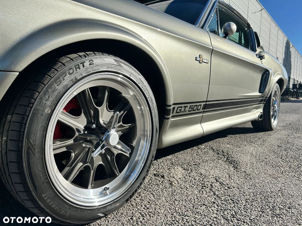 Ford Mustang - 15
