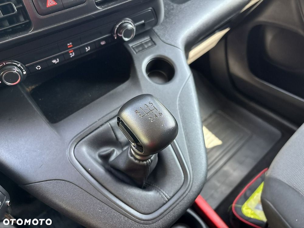 Toyota Proace City - 18