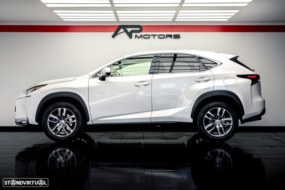 Lexus NX 300h Executive - 6