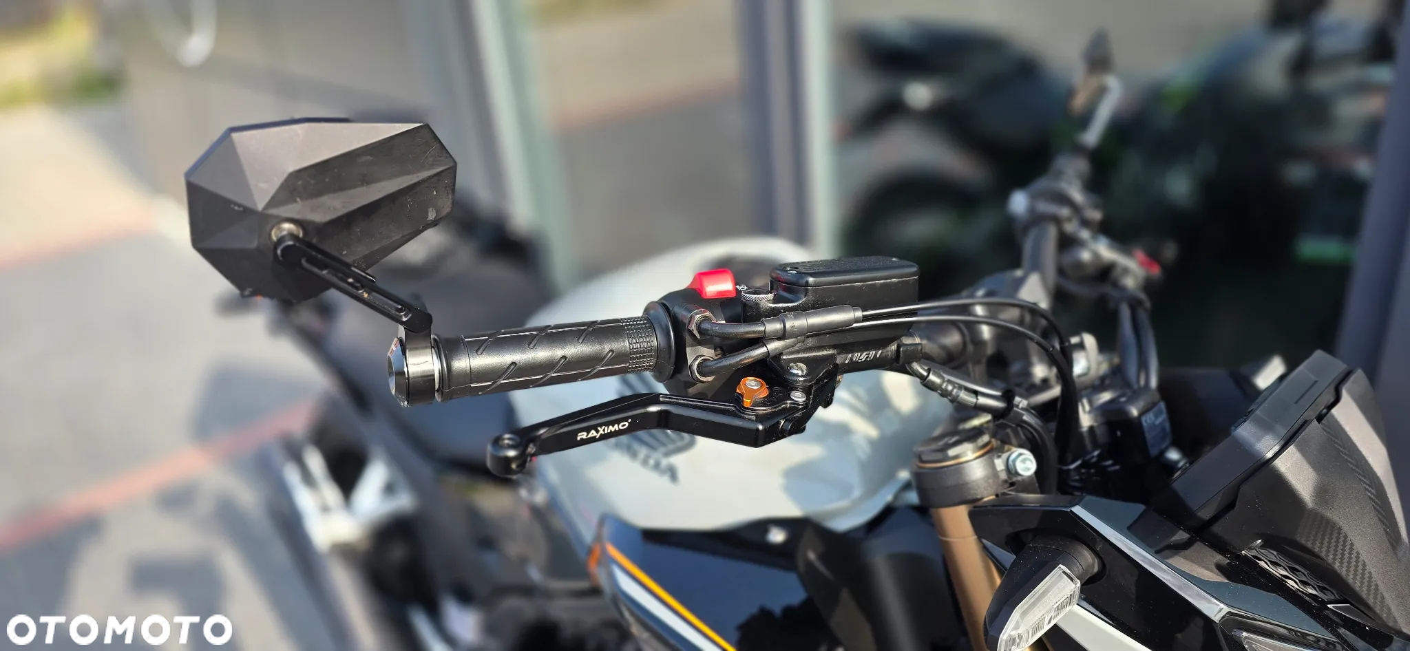 Honda CB - 23