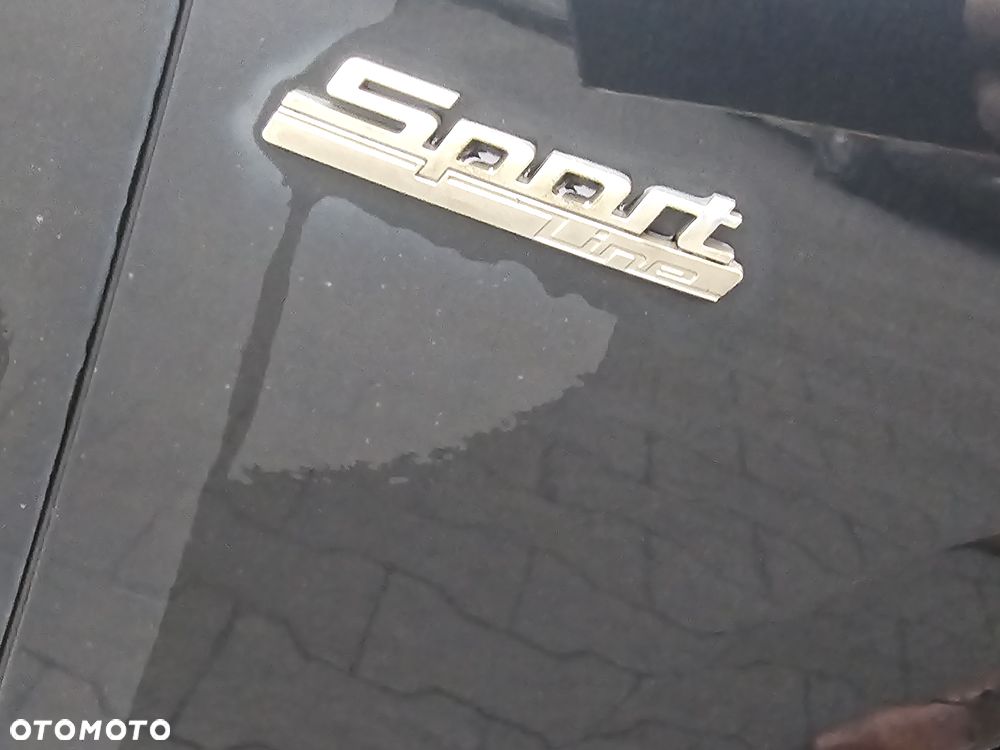BMW Seria 2 216d Sport Line - 8