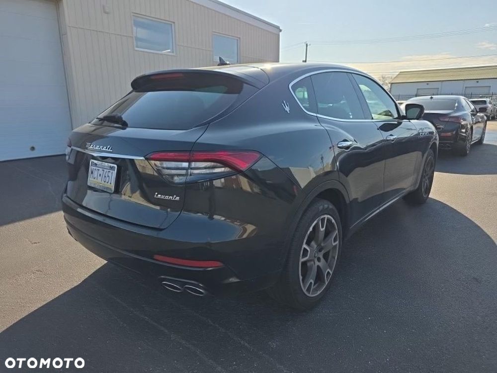 Maserati Levante - 11