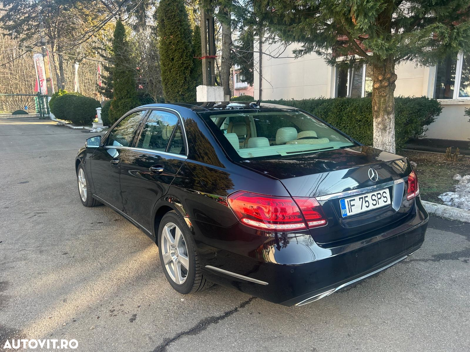 Mercedes-Benz E 350 BlueTEC 4MATIC - 14