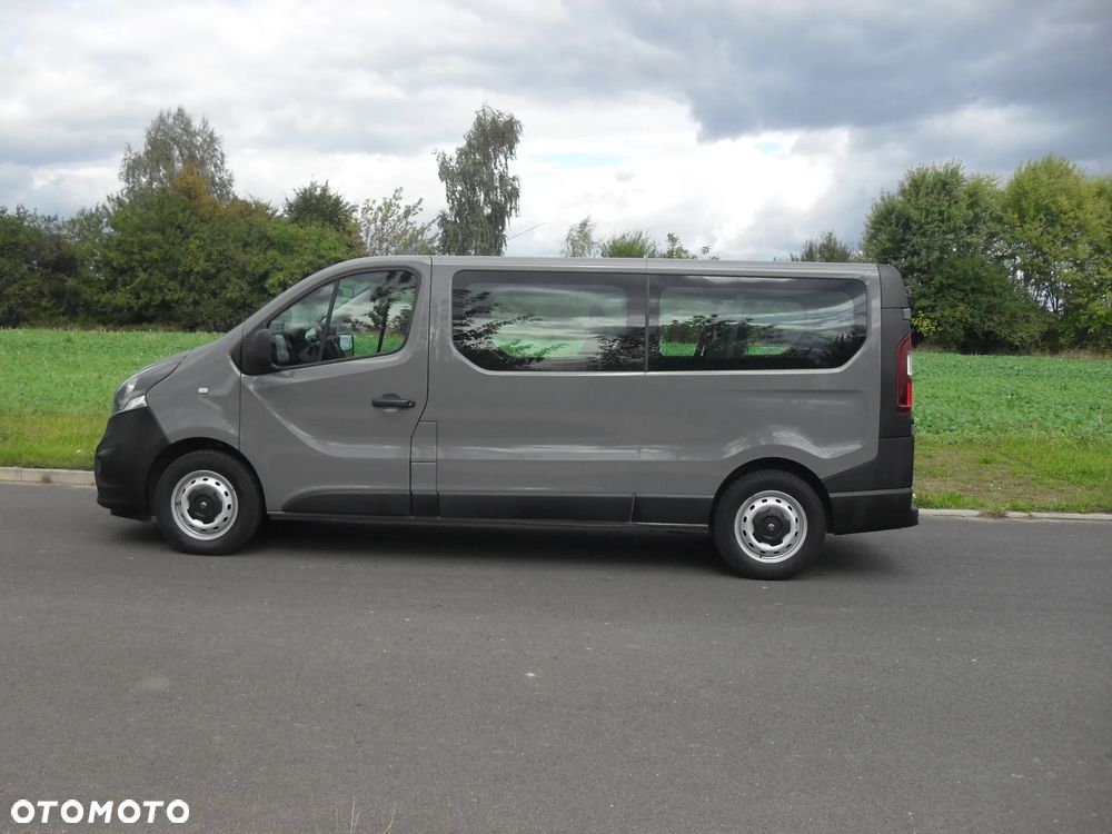 Opel Vivaro - 8