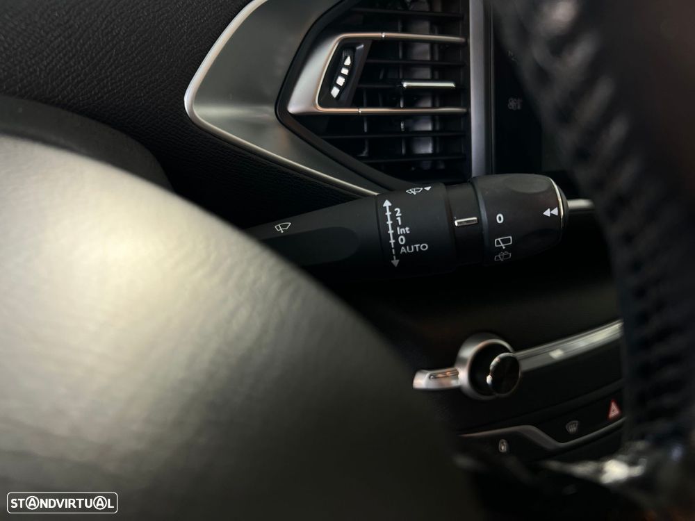 Peugeot 308 1.5 BlueHDi Style - 17