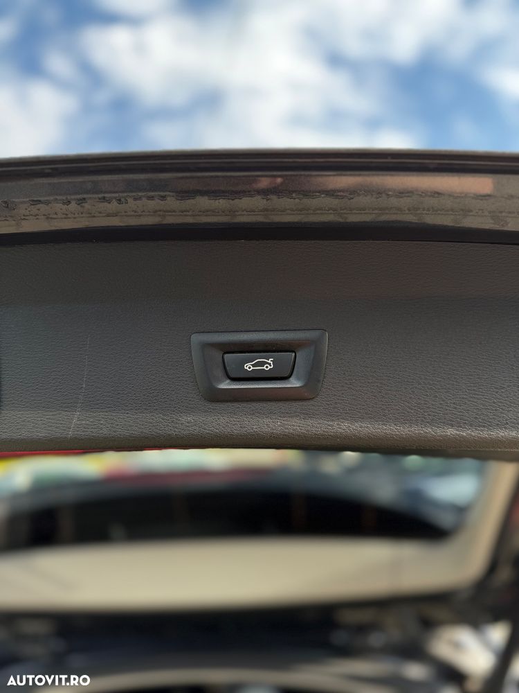 BMW X1 sDrive16d xLine - 25