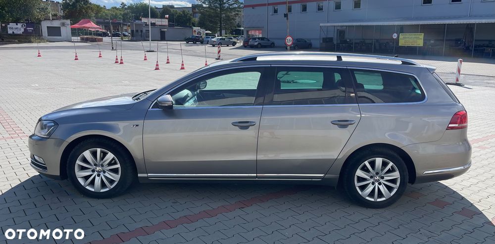 Volkswagen Passat 2.0 TDI DSG BlueMotion Technology R-Line - 7
