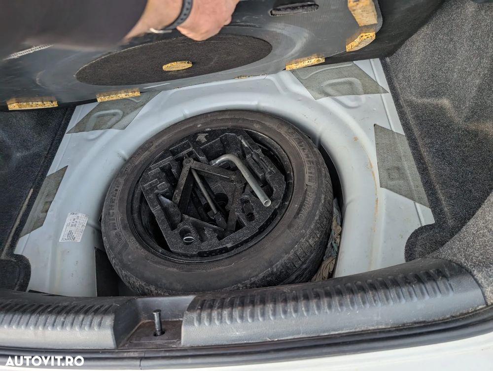 Volkswagen Jetta 1.2 TSI Trendline - 15