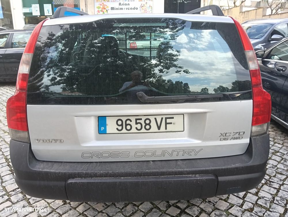Volvo XC 70 D5 Nivel 3 Auto. - 9