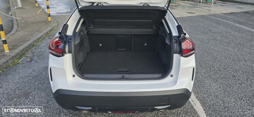 Citroën C4 1.2 PureTech Shine EAT8 - 4