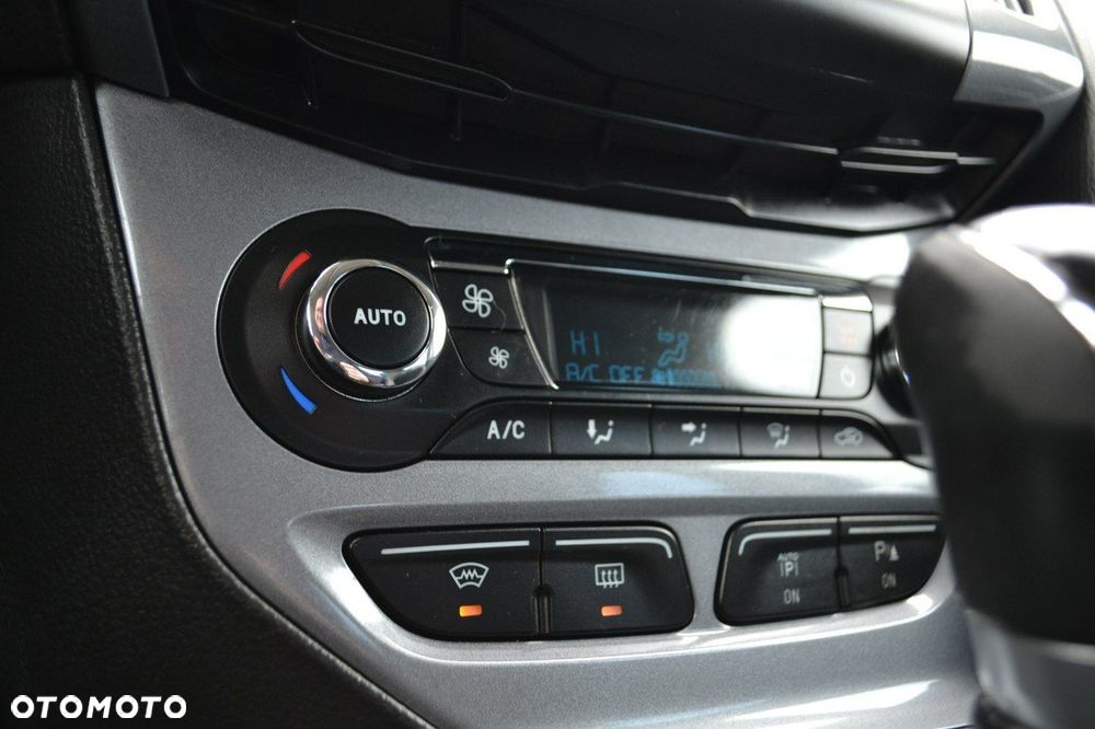 Ford Focus 1.6 Edition - 14