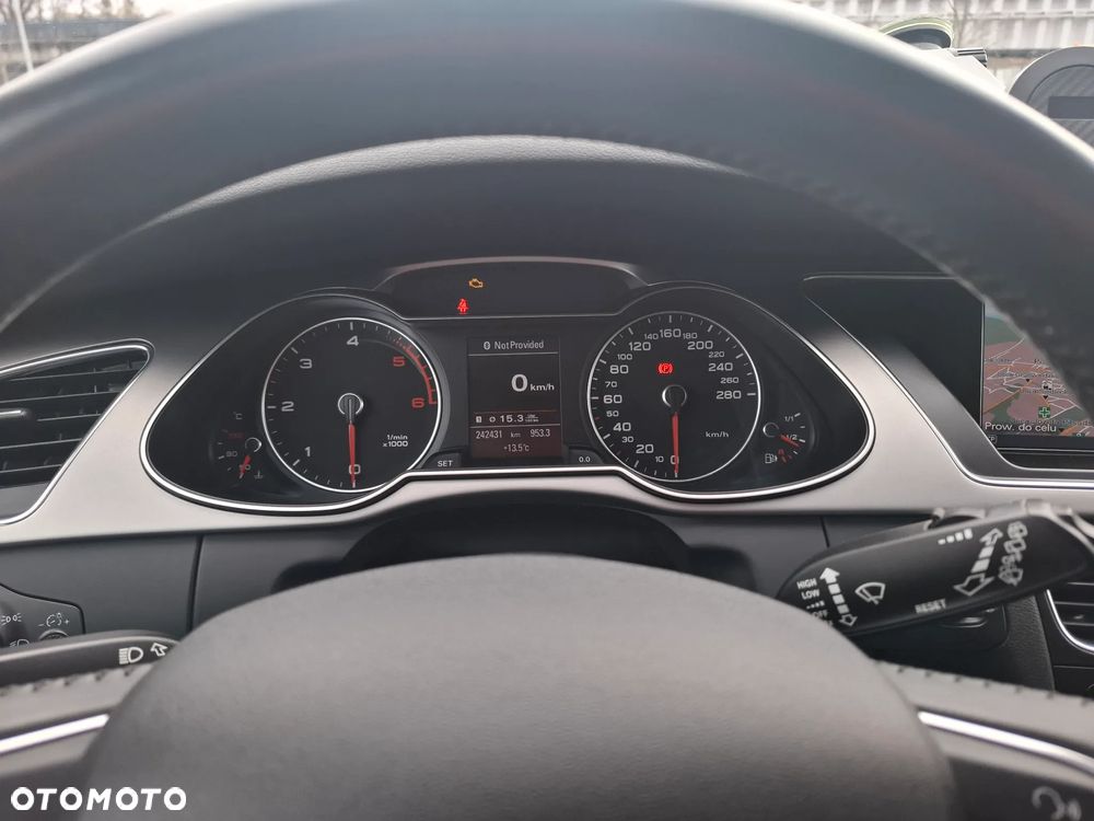 Audi A4 Avant 2.0 TDI DPF Ambiente - 16