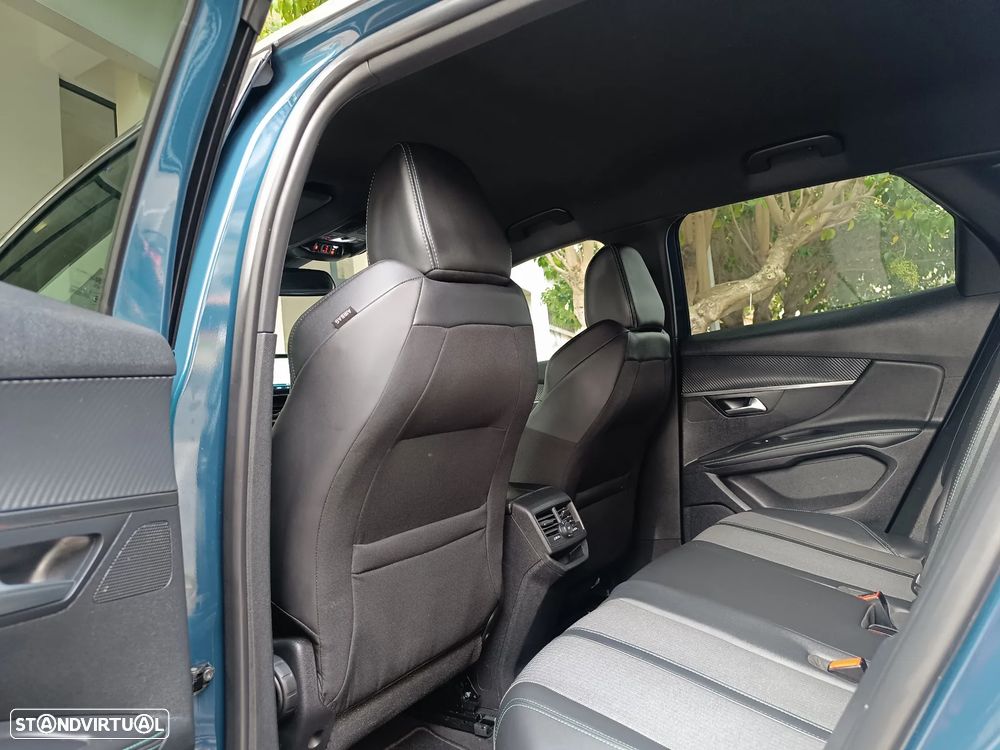 Peugeot 3008 PureTech 130 Stop & Start GPF Allure - 17